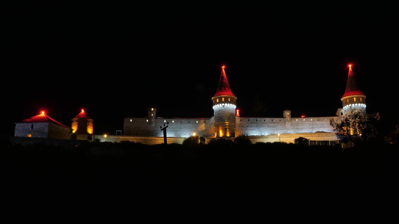 Nazar Stodolya Hotel Kamjanets-Podilskyi Eksteriør billede